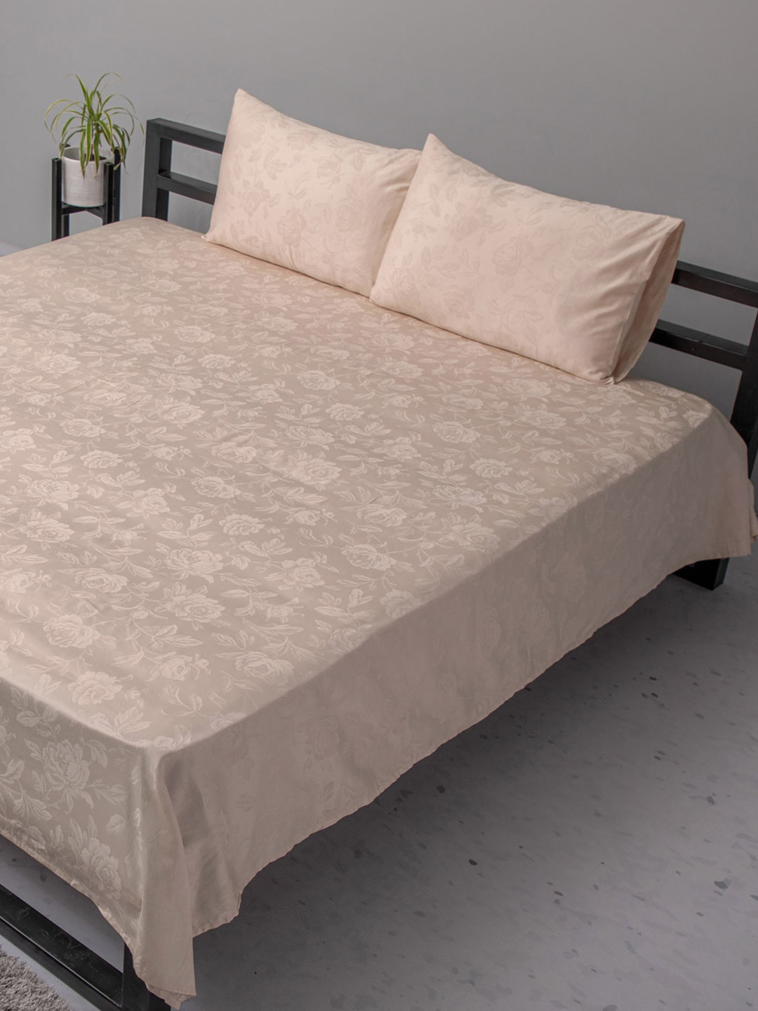 

BLUE DAHLIA Pink Floral Pure Cotton 300 TC King Bedsheet with 2 Pillow Covers