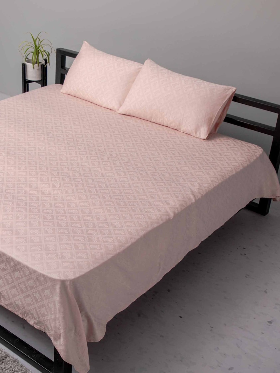 

BLUE DAHLIA Pink Floral Pure Cotton 300 TC King Bedsheet with 2 Pillow Covers
