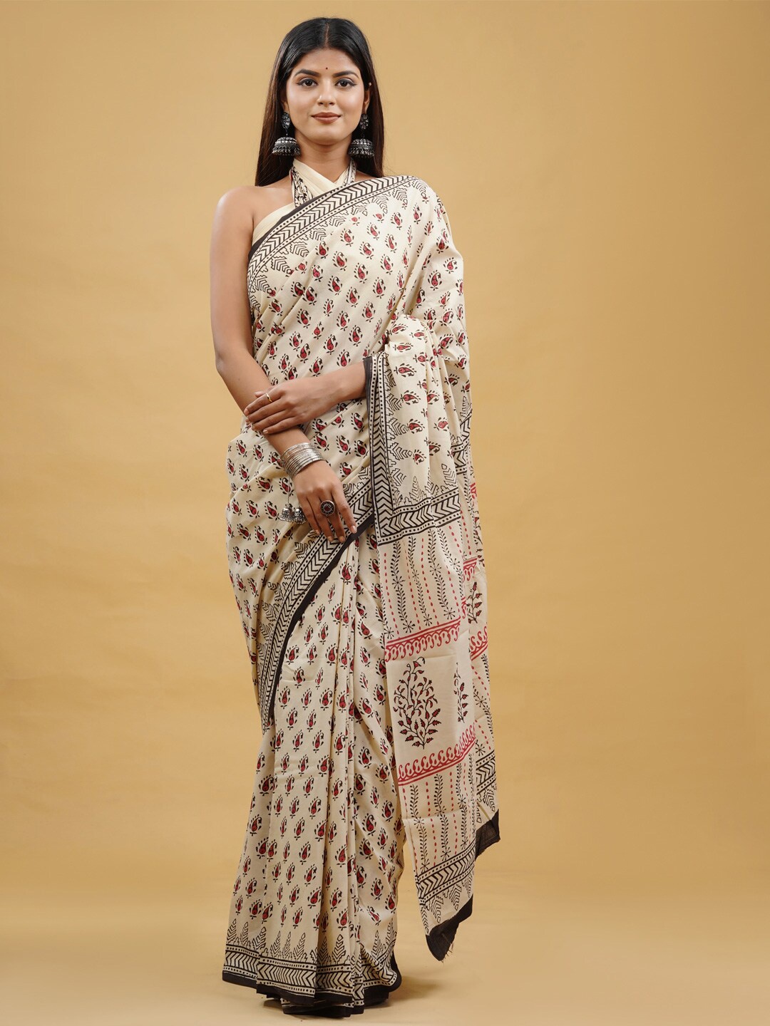 

BUTA BUTI Beige & Black Paisley Pure Cotton Block Print Saree
