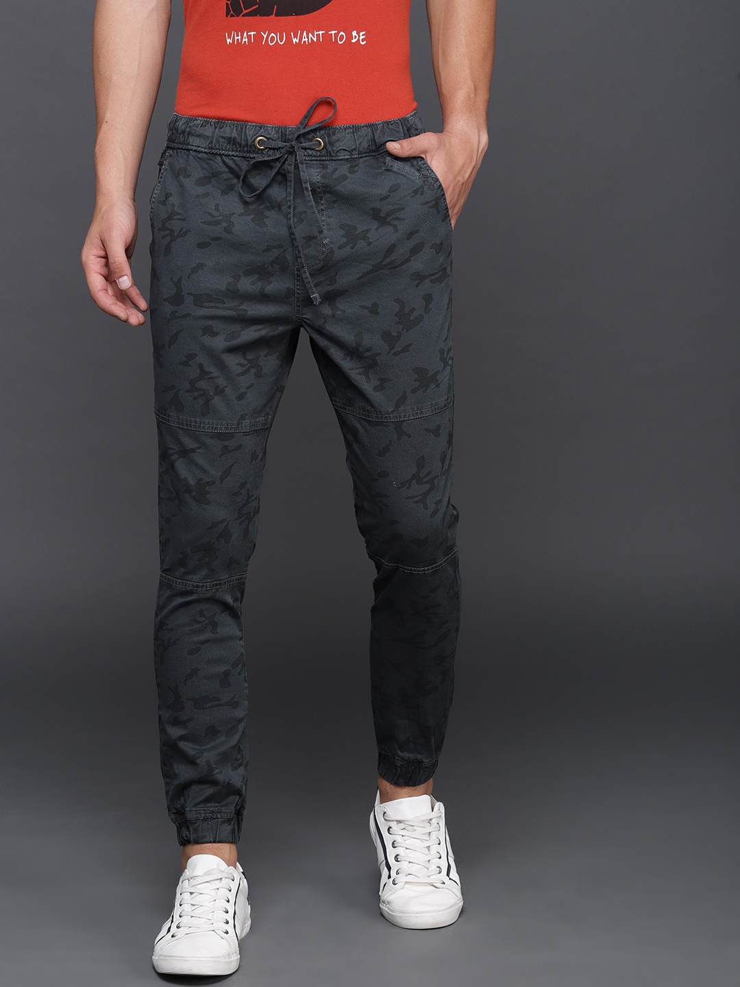 

WROGN Men Charcoal Grey & Black Camouflage Printed Joggers