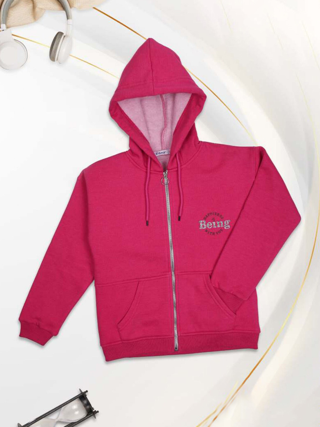 

Ziama Girls Magenta Printed Hooded Fleece Sweatshirt