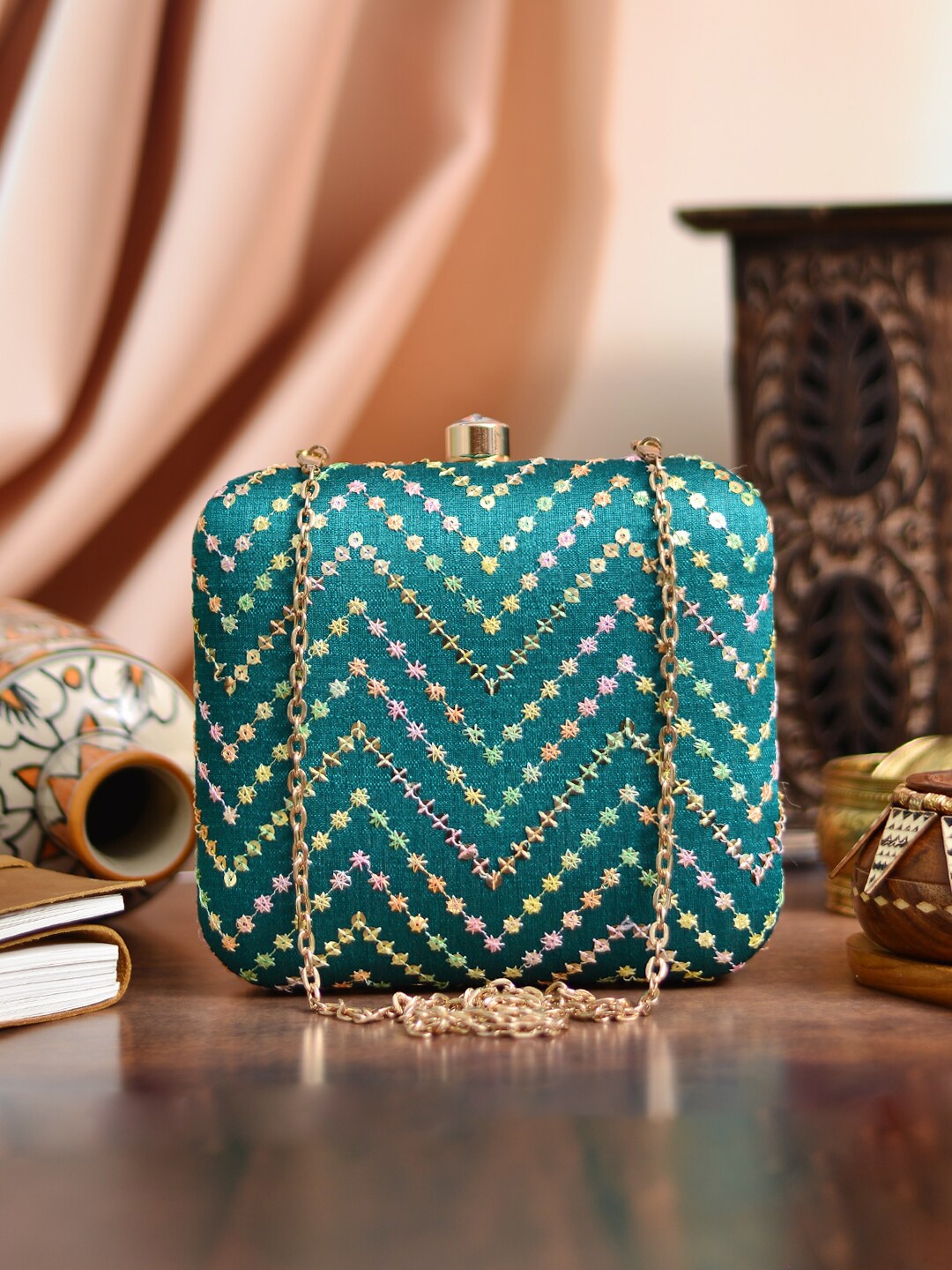 

ARTKLIM Green & Gold-Toned Embroidered Box Clutch