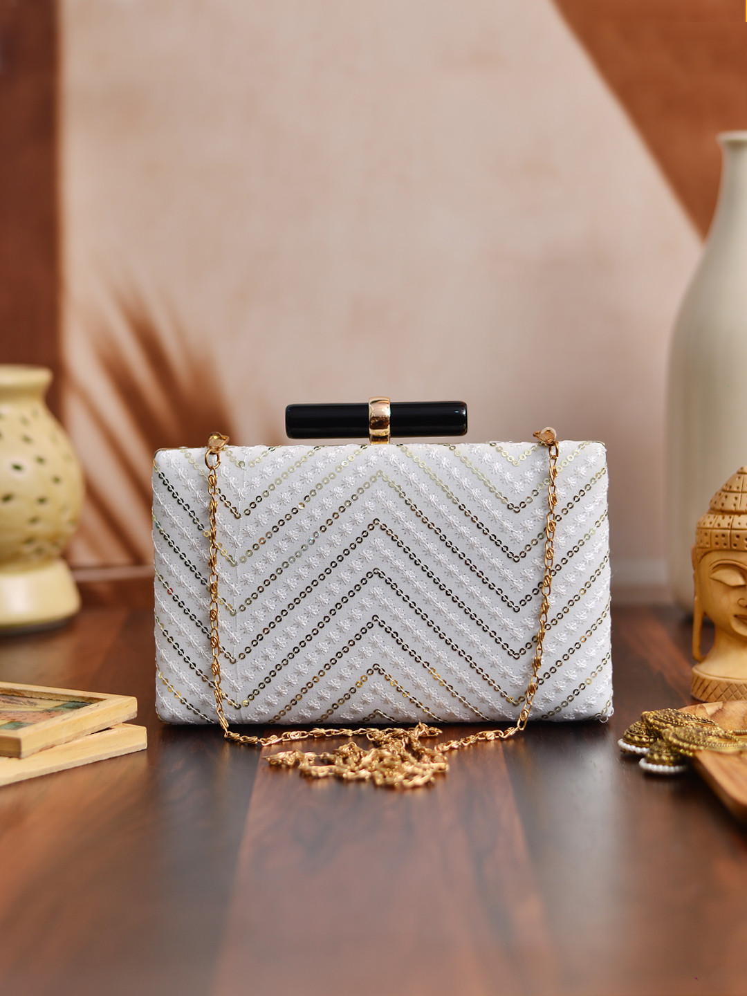 

ARTKLIM White Embroidered Box Clutch