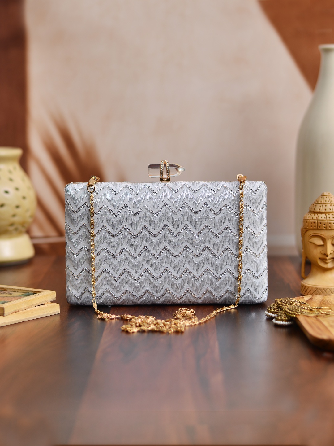 

ARTKLIM White Embroidered Box Clutch