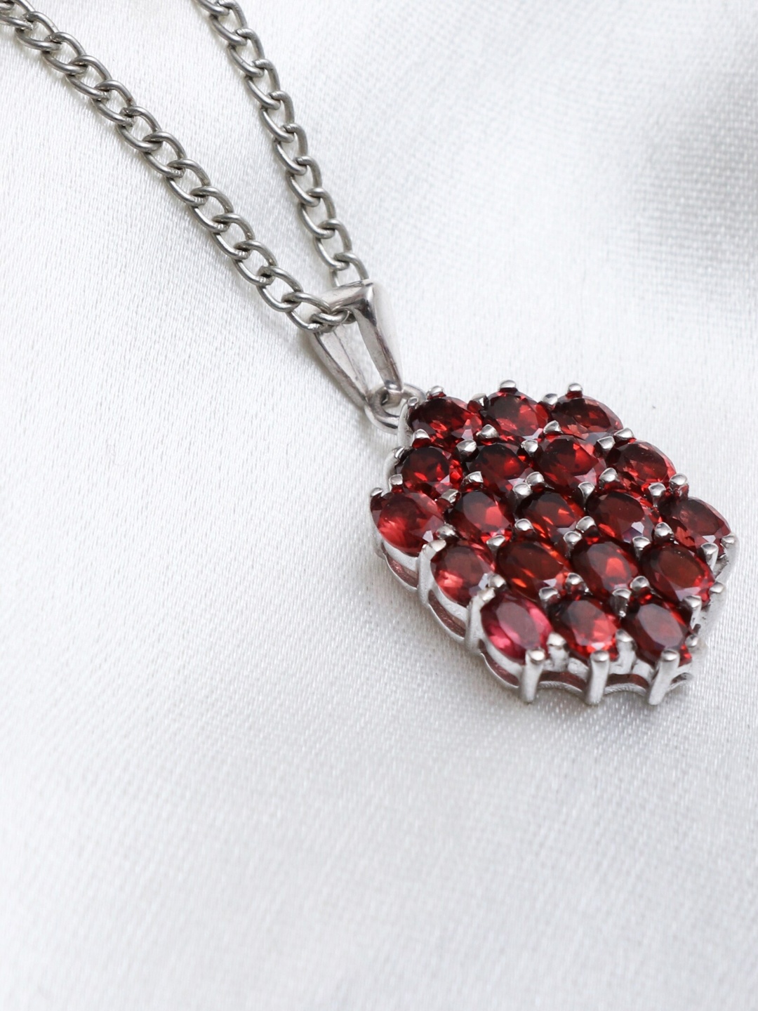 

HIFLYER JEWELS Red & Silver-Toned Rhodium-Plated Garnet Gemstone Pendant With Chain