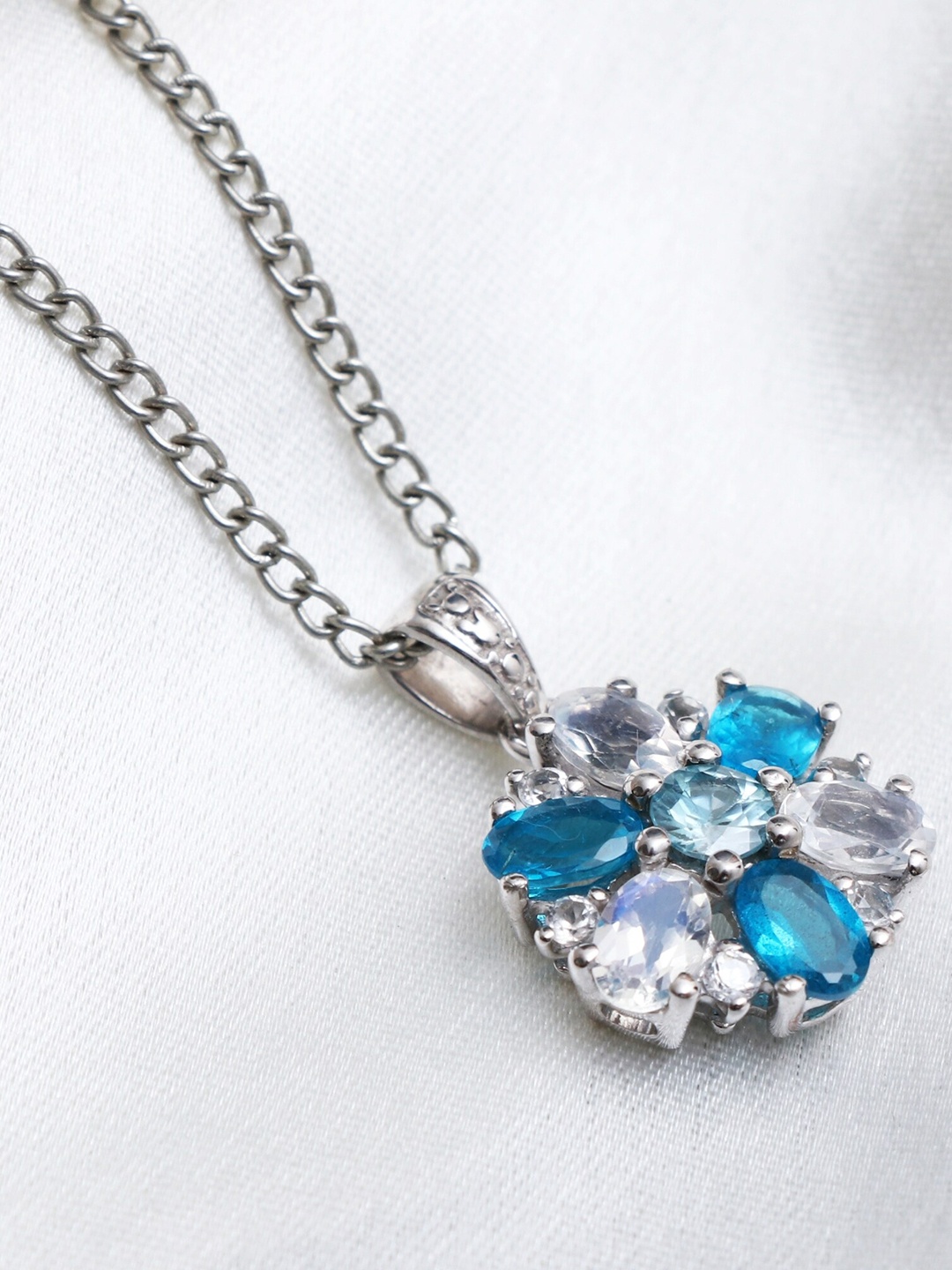 

HIFLYER JEWELS Rhodium-Plated Silver-Toned 925 Sterling Silver Pendant with Chain