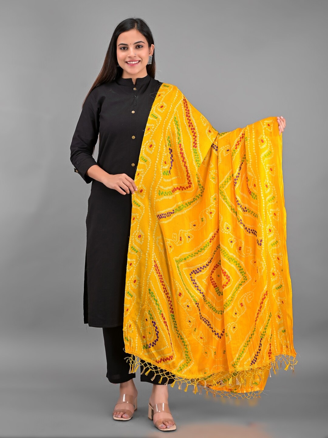 

Apratim Women Bandhani Printed Dupatta, Yellow