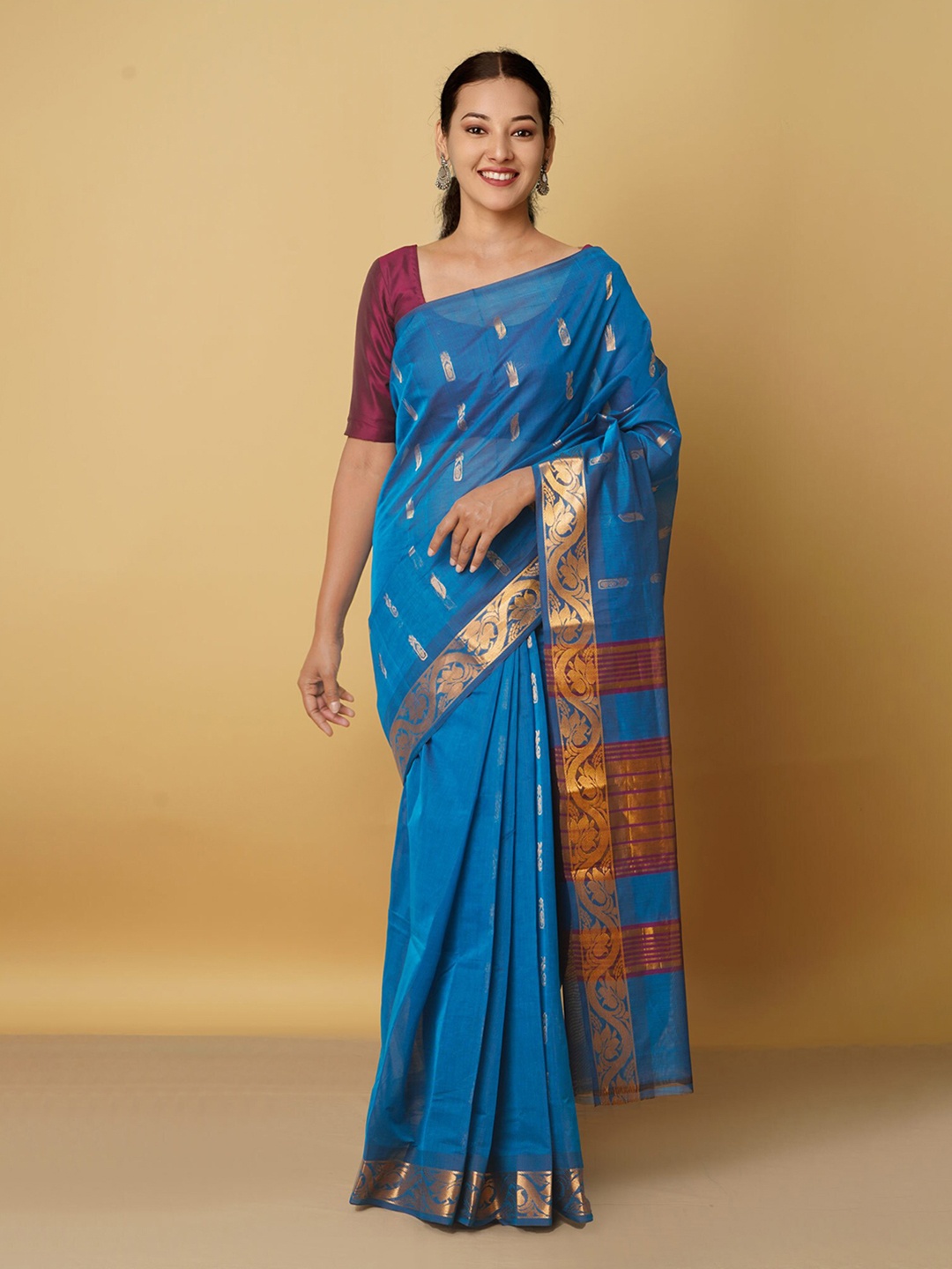 

Unnati Silks Blue & Gold-Toned Ethnic Motifs Zari Pure Cotton Gadwal Saree