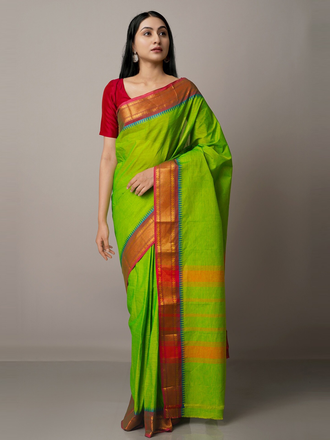 

Unnati Silks Women Green & Gold-Toned Pure Cotton Kanjeevaram Saree