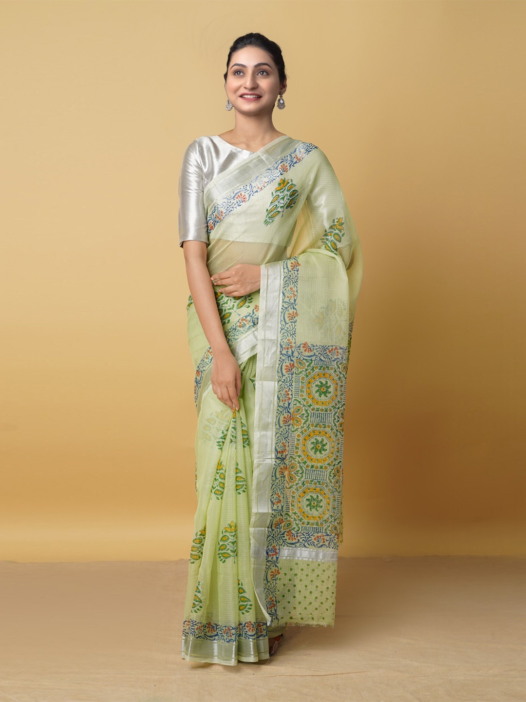 

Unnati Silks Green & Silver-Toned Ethnic Motifs Zari Pure Cotton Kota Saree