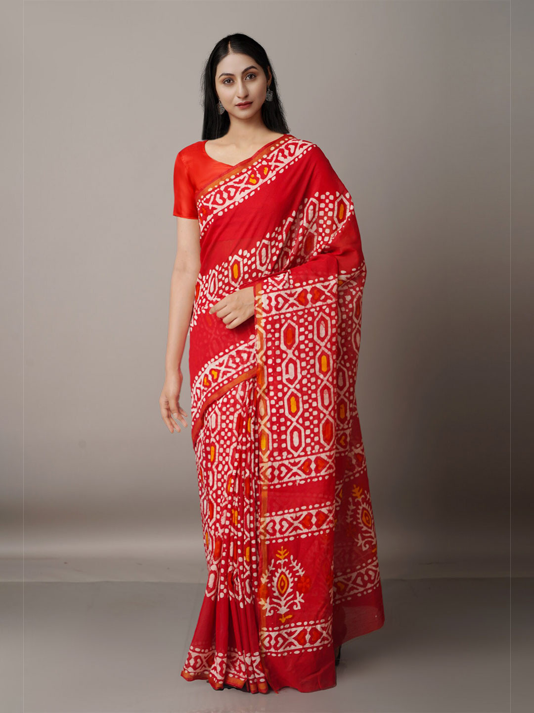 

Unnati Silks Red & White Batik Silk Cotton Chanderi Saree