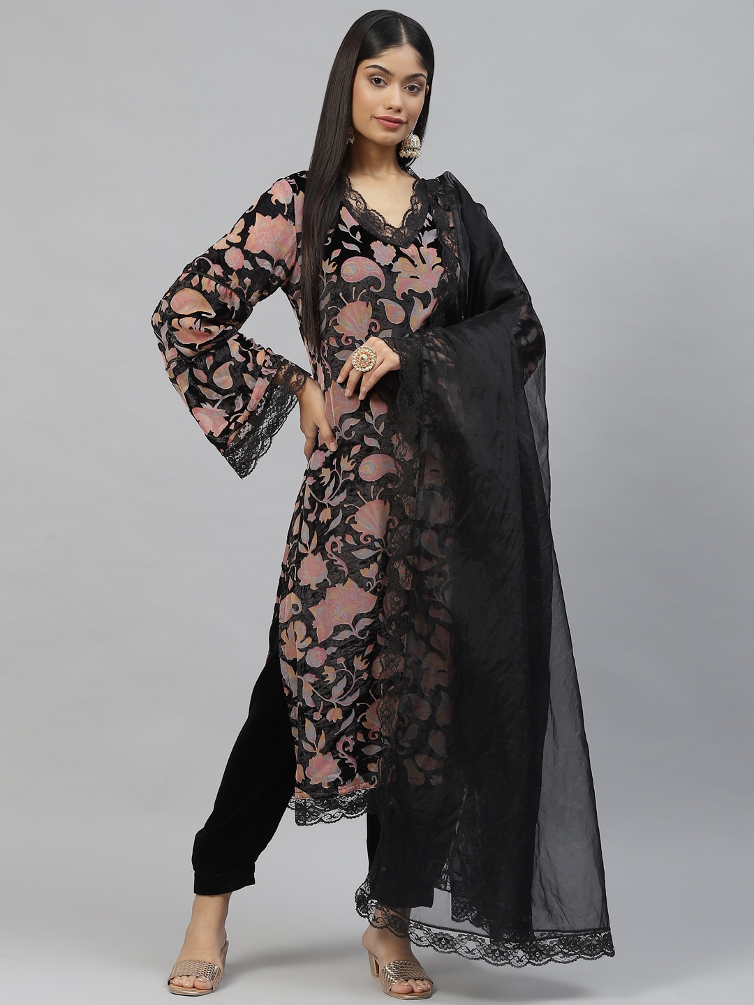 

Divena Women Black Floral Printed Velvet Kurta with Palazzos & With Dupatta