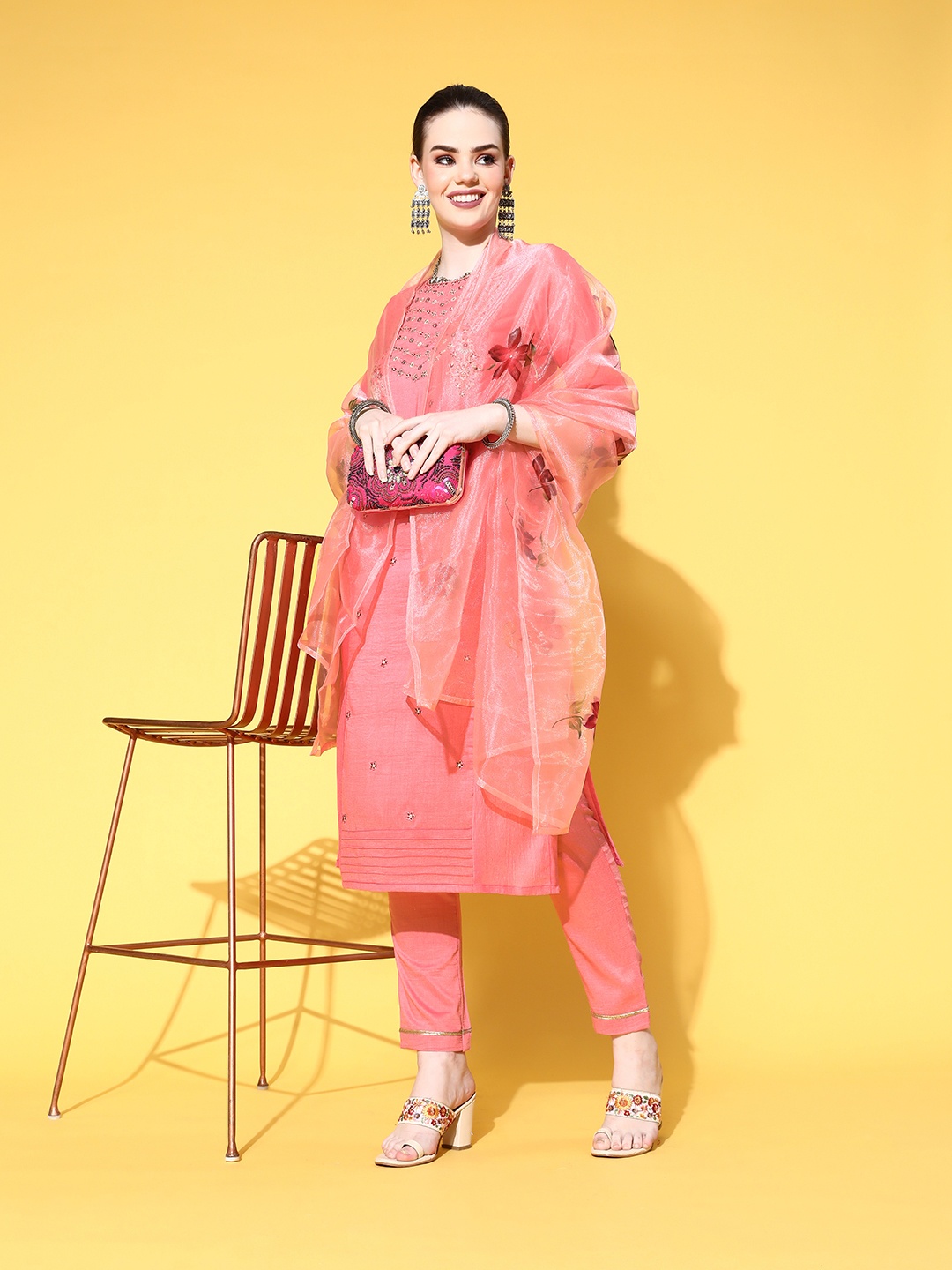 

SKYLEE Women Pink Ethnic Motifs Embroidered Thread Work Kurta With Palazzos & With Dupatta