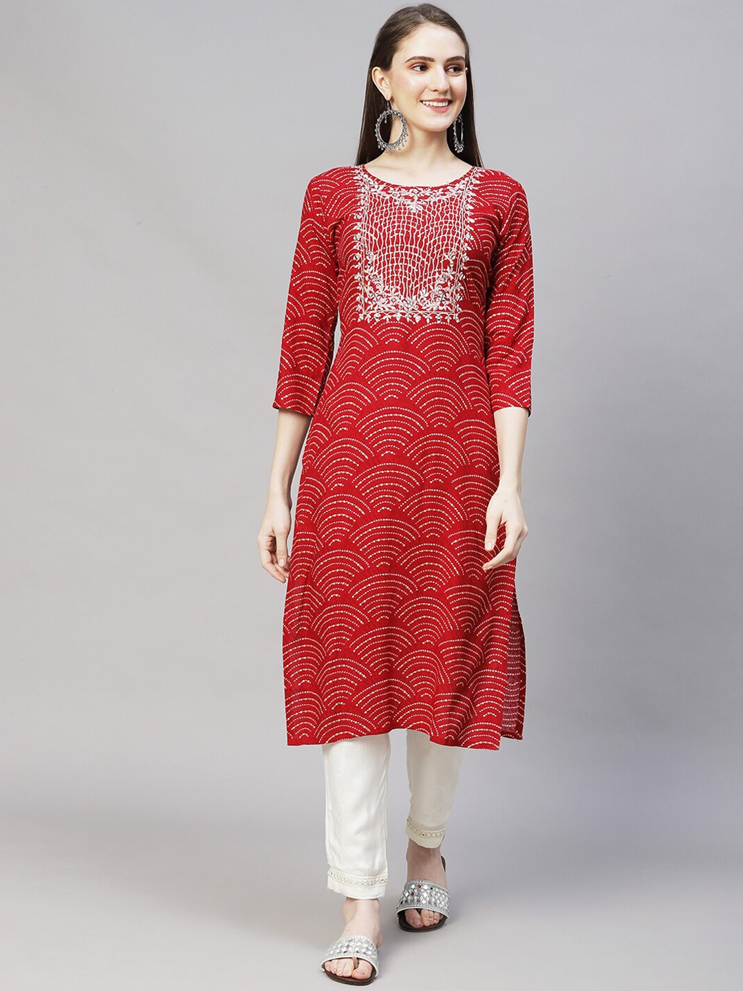 

FASHOR Women Red Geometric Print Thread Work Kurta