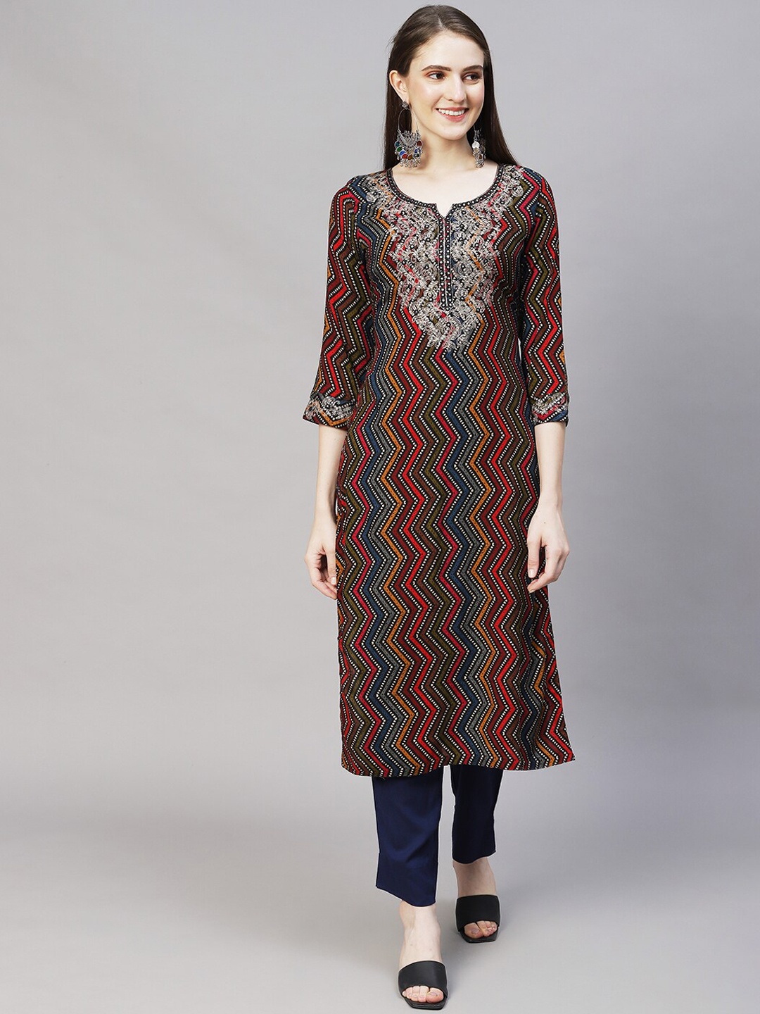 

FASHOR Women Navy Blue & Green Chevron Mirror Work Kurta
