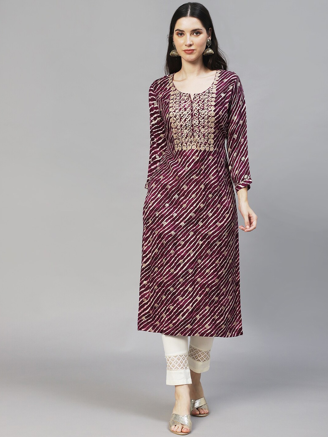 

FASHOR Women Leheriya Printed & Embroidered Straight Fit Kurta Deep Purple Kurta