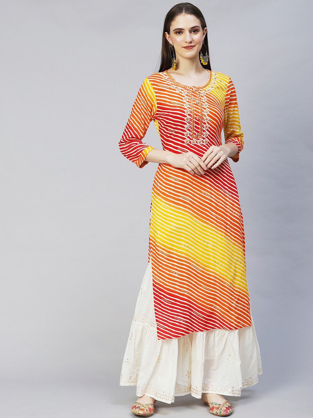 

FASHOR Women Yellow & Orange Leheriya Striped Mirror Work Kurta