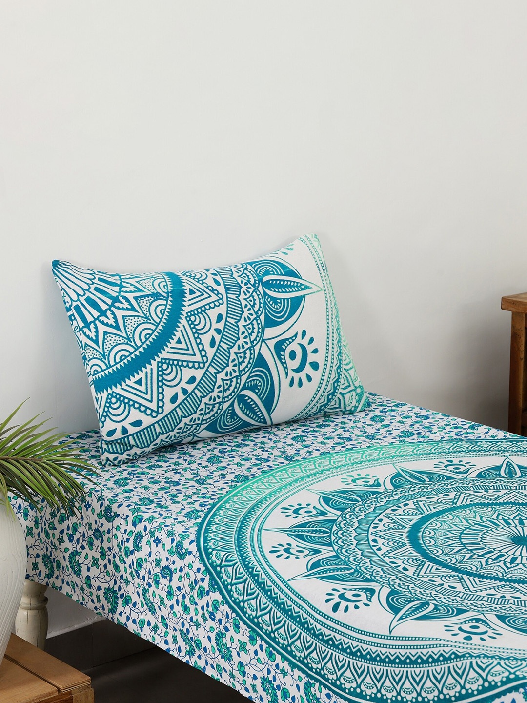 

HANDICRAFT PALACE Green 144 TC Ombre Mandala Cotton Single Bedsheet With 1 Pillow Cover