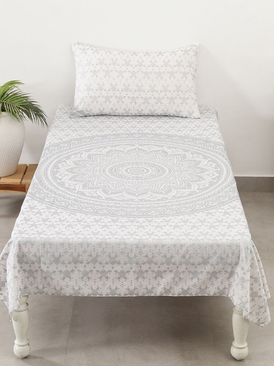 

HANDICRAFT PALACE Silver 144 TC Ombre Mandala Cotton Single Bedsheet With 1 Pillow Cover