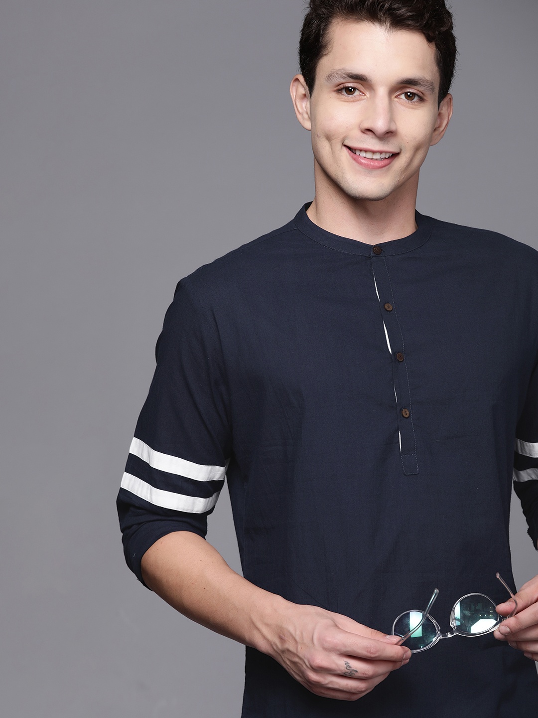 

Indo Era Men Navy Blue Kurta