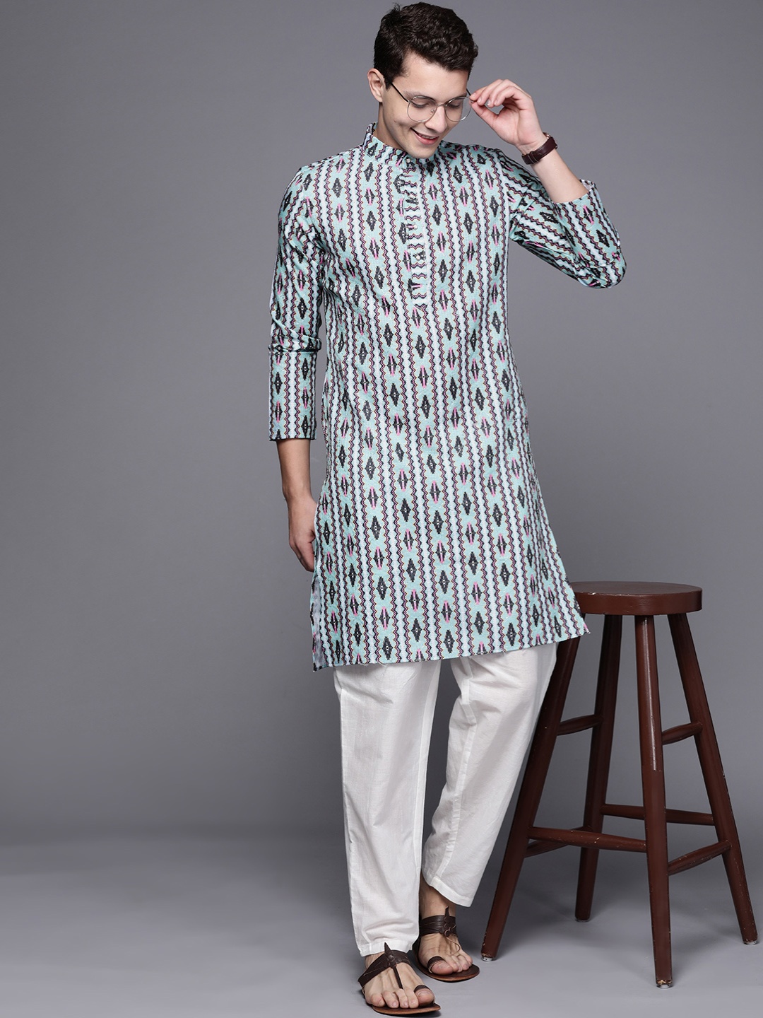 

Indo Era Men Ethnic Motifs Cotton Straight Kurta, Blue