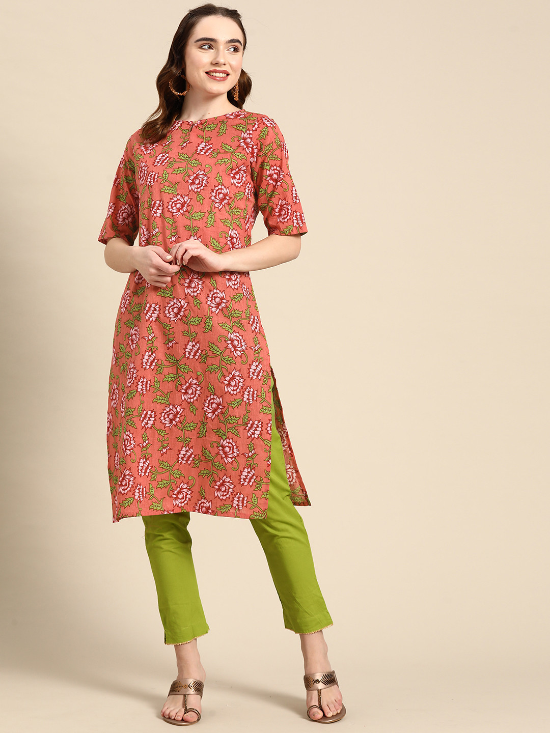 

Sangria Floral Printed Boat Neck Straight Kurta, Rose