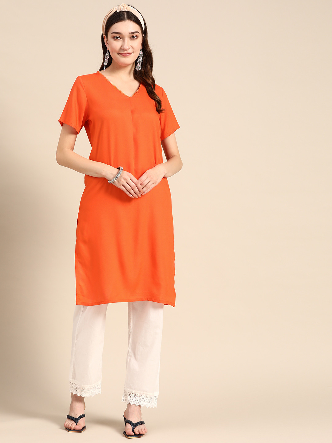 

Sangria V-Neck Straight Kurta, Orange