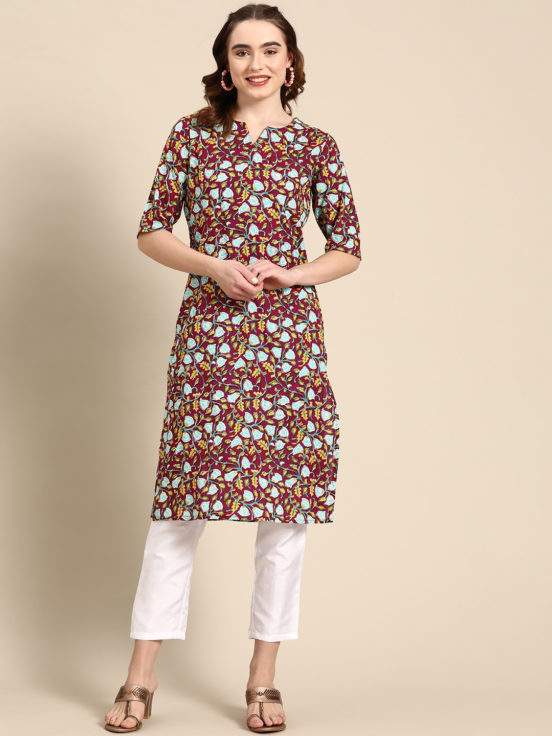 

Sangria Floral Printed Round Neck Straight Kurta, Maroon