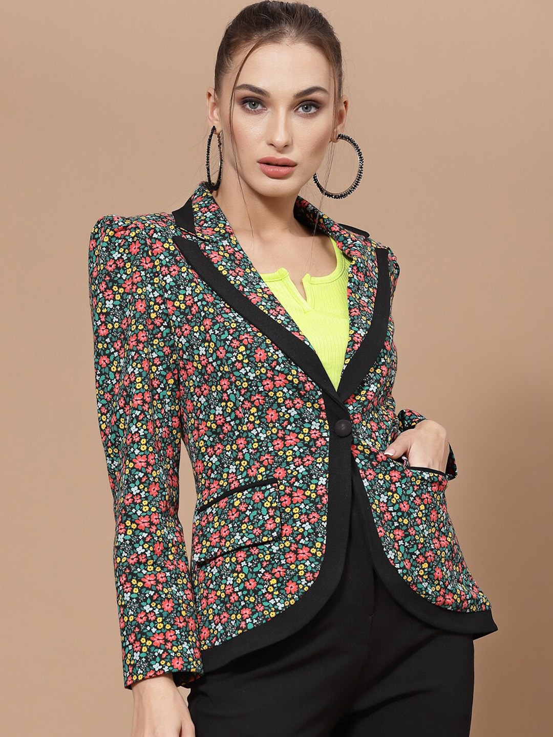 

KASSUALLY Women Black & Red Printed Regular-Fit Single Breasted Pure Cotton Casual Blazer