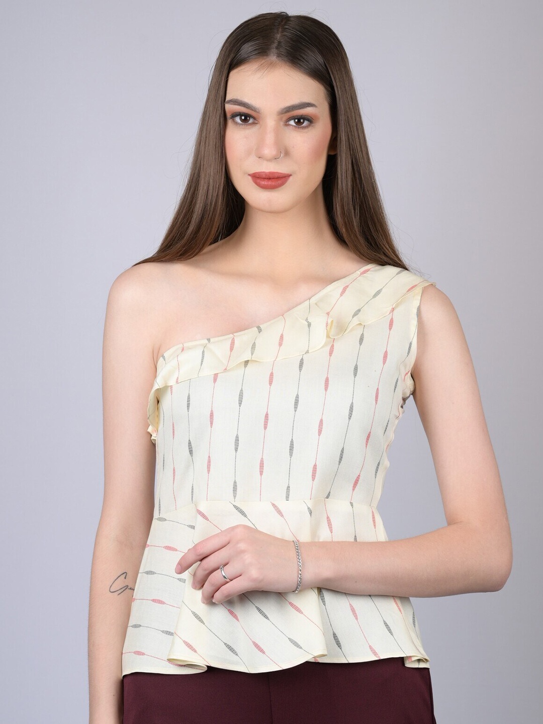 

OWO THE LABEL Cream-Coloured Striped One Shoulder Top