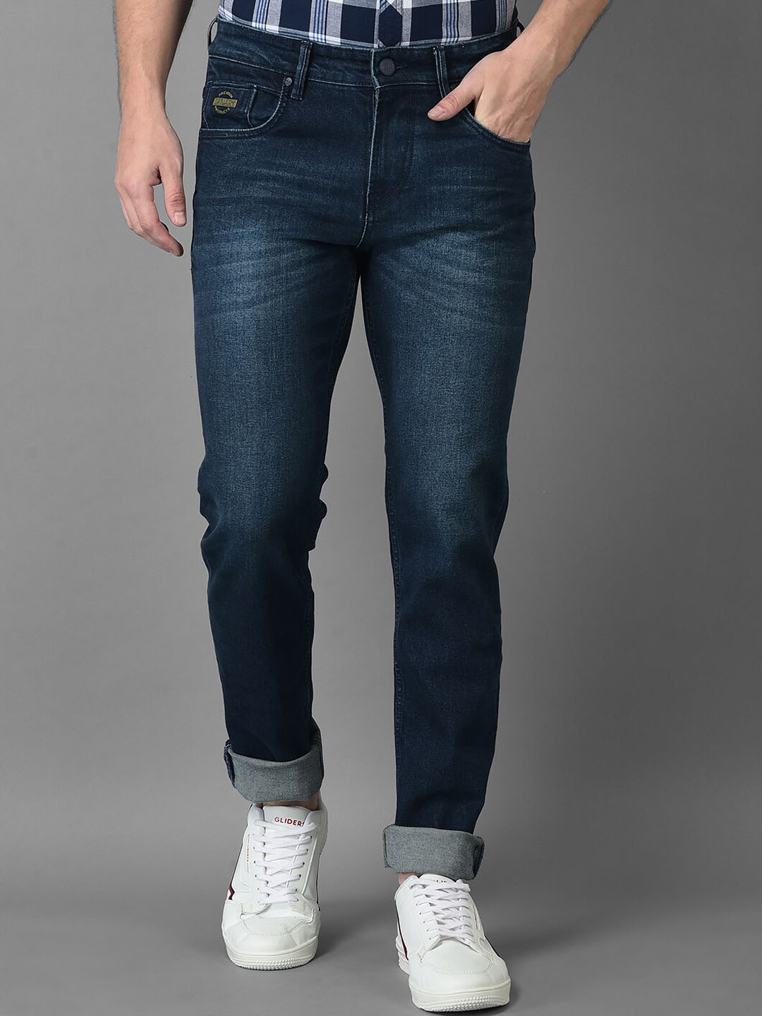 

Canary London Men Blue Smart Slim Fit Low-Rise Light Fade Printed Stretchable Jeans