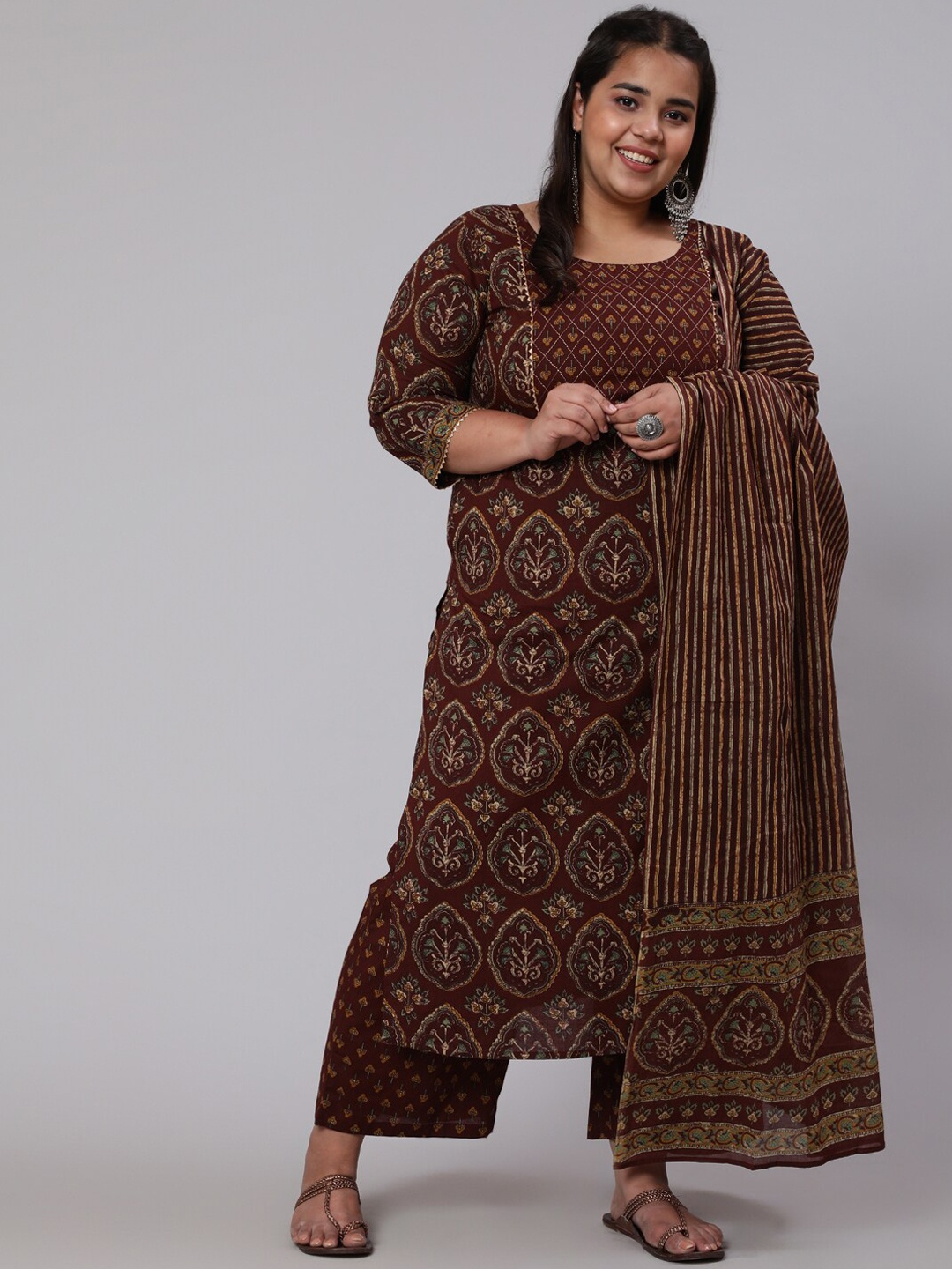 

Nayo Women Brown Ethnic Motifs Plus size Printed Gotta Patti Pure Cotton Kurta Set
