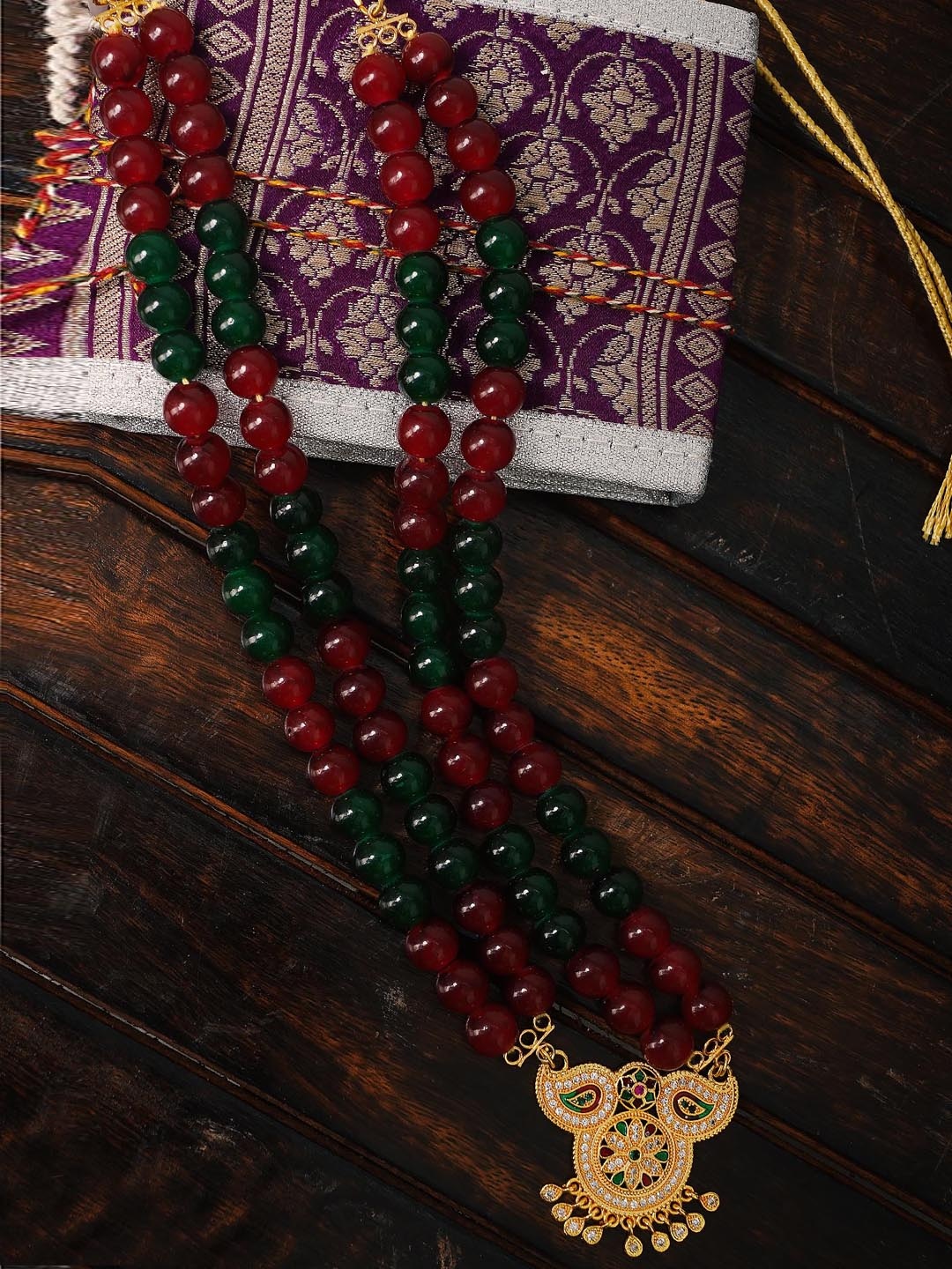 

Unnati Silks Women Green & Red Gold-Plated Necklace