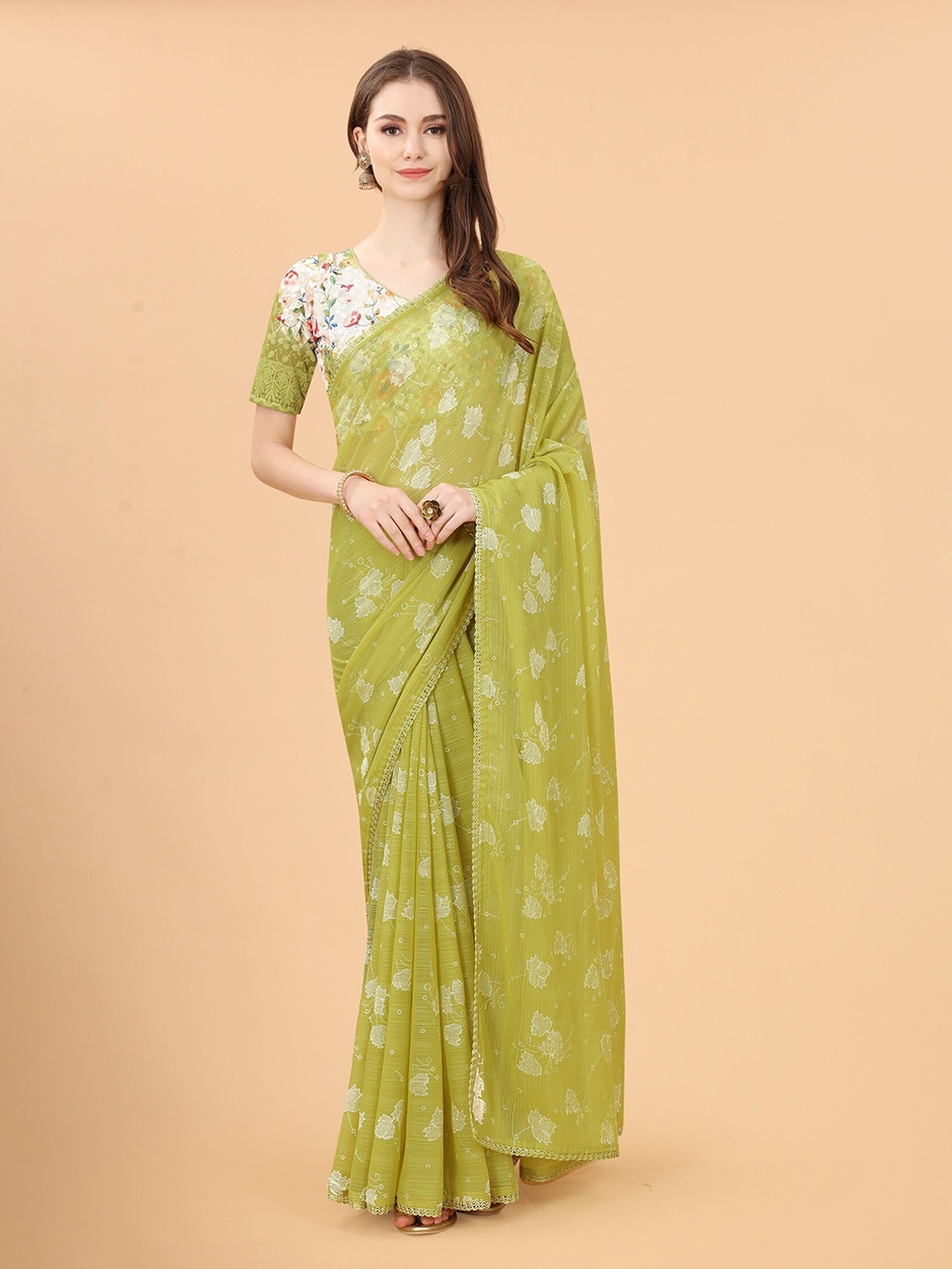 

Mitera Green & White Floral Pure Linen Saree