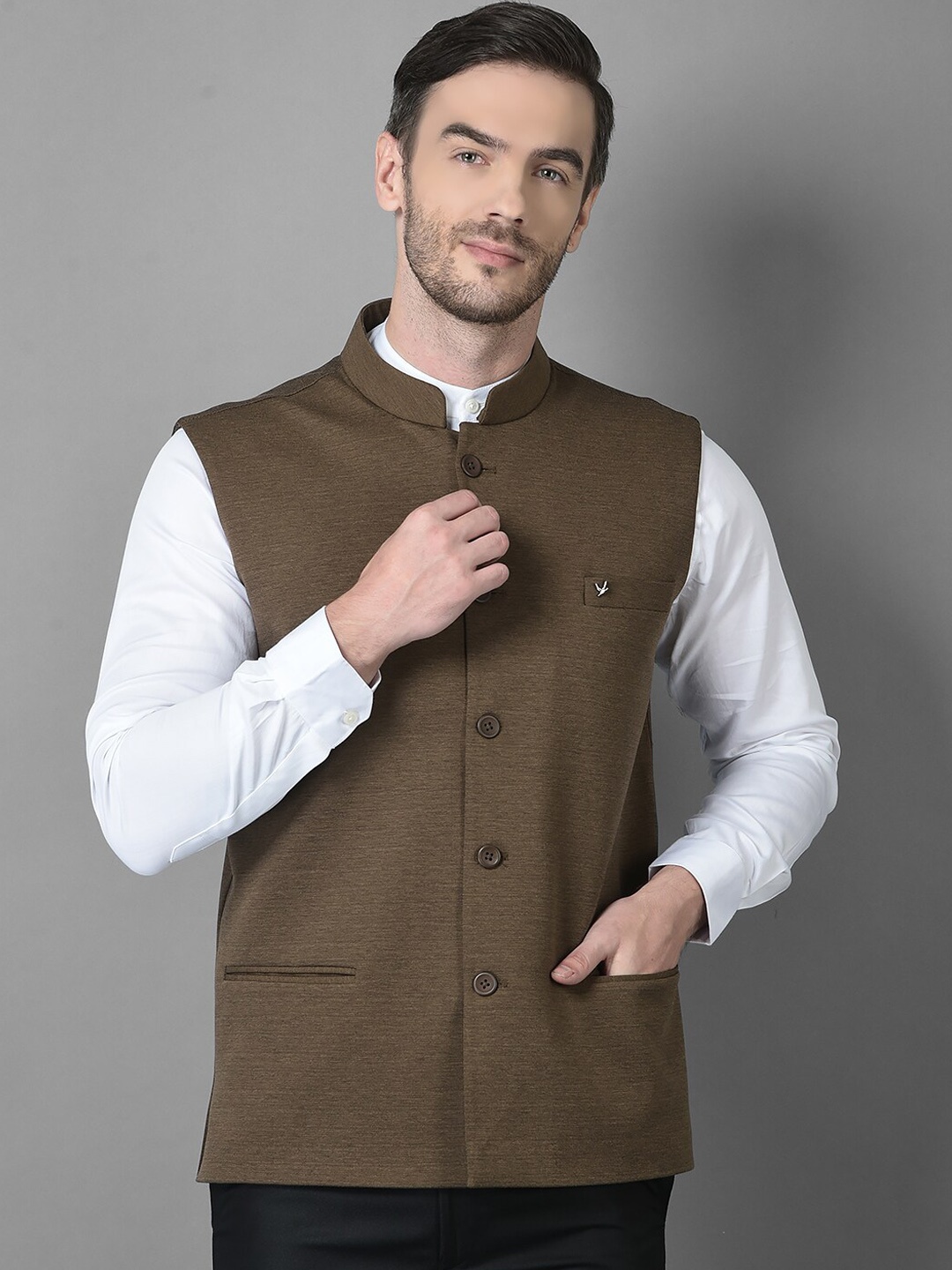 

Canary London Men Brown Solid Slim Fit Nehru Jacket