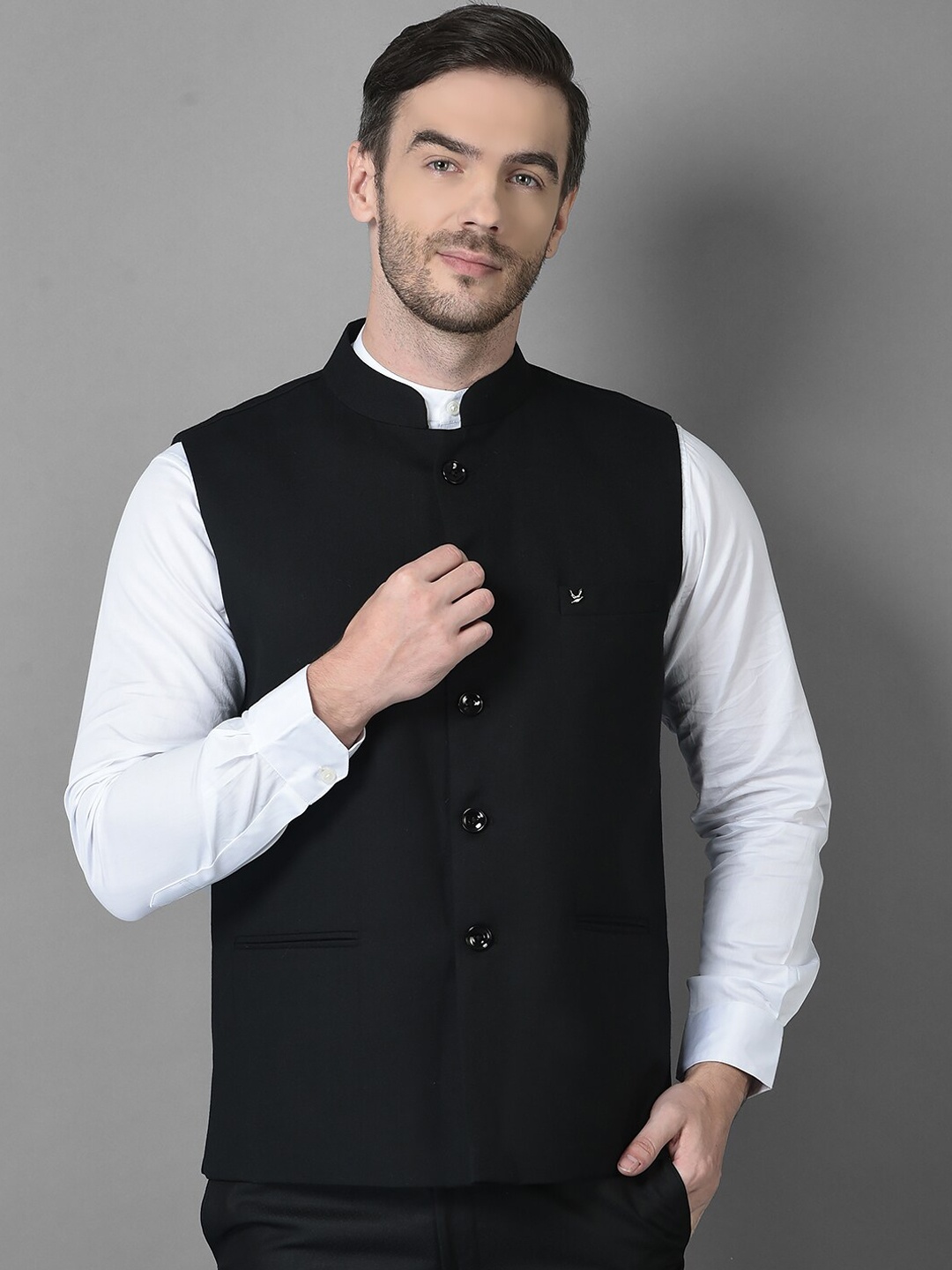 

Canary London Men Black Solid Slim Fit Nehru Jacket