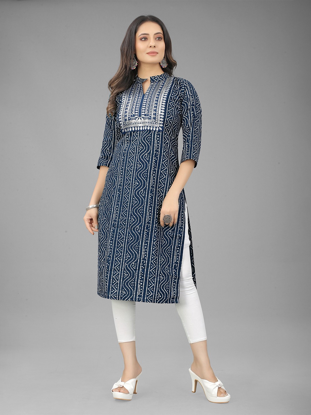 

Fashion FRICKS Women Blue Bandhani Printed Thread Work Kurta