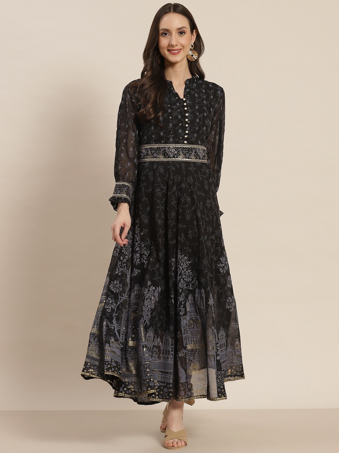 

Juniper Black & White Ethnic Motifs Printed Georgette A-Line Maxi Dress