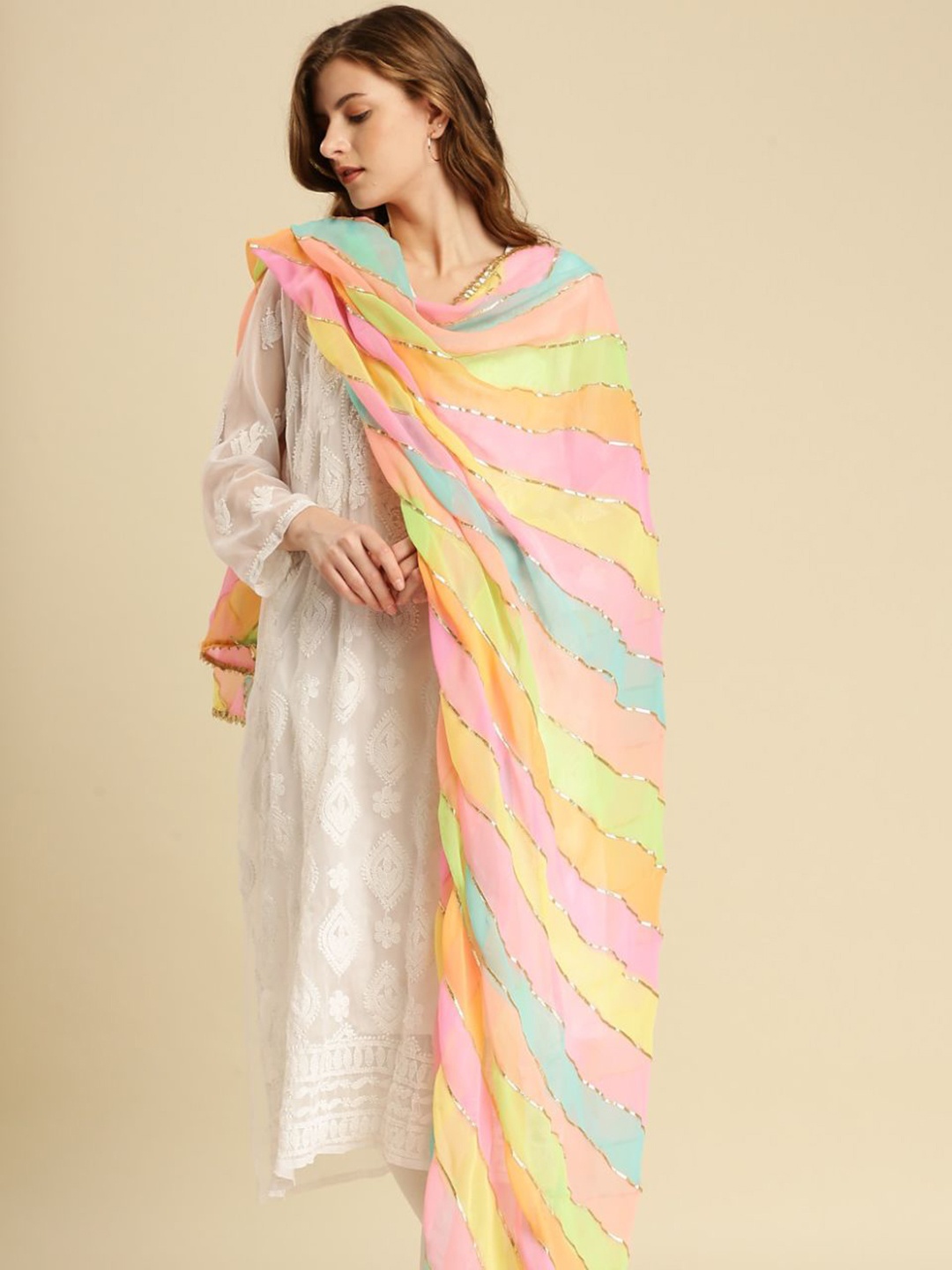 

Dupatta Bazaar Women Yellow & Pink Printed Dupatta with Gotta Patti