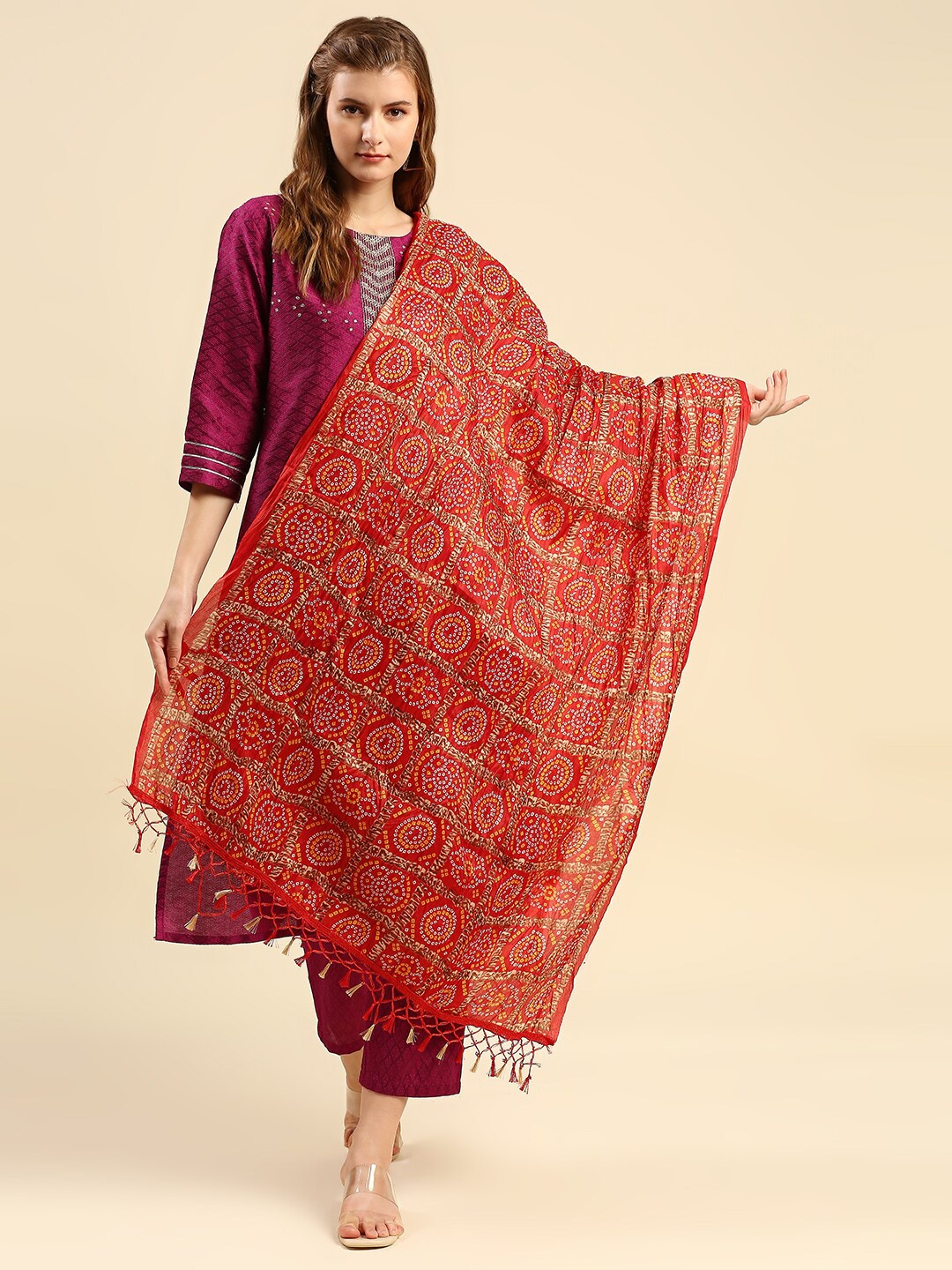 

Dupatta Bazaar Red & Gold-Toned Printed Bandhani Dupatta