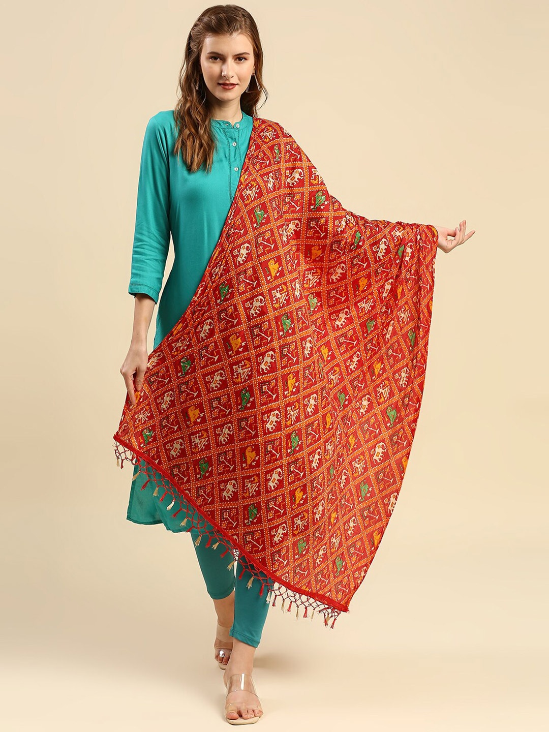 

Dupatta Bazaar Red & Green Printed Dupatta