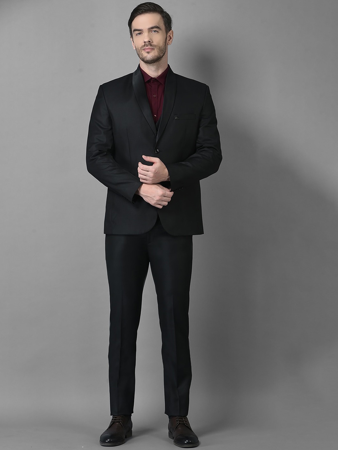 Canary London Men Black Solid Slim-Fit Single-Breasted Three Piece Suits