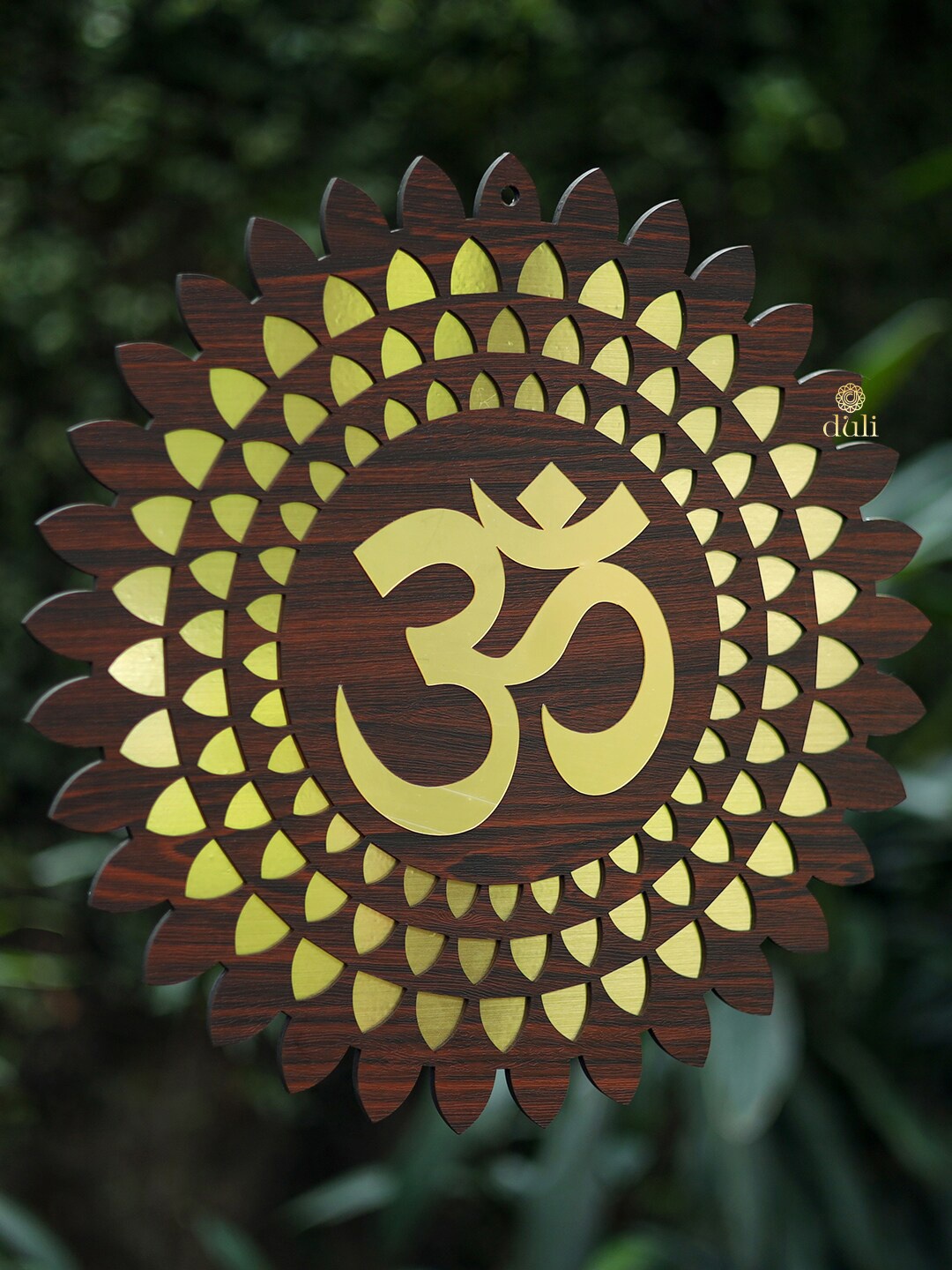 

DULI Gold-Toned Om Design Wall Hanging Decor