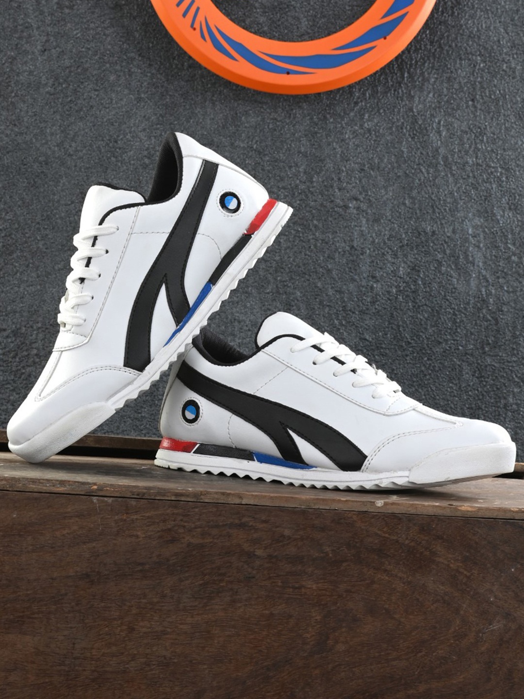 

Mactree Men White Lace Up PU Sneakers