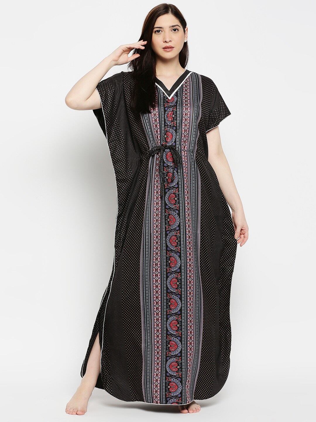 

Pretty Awesome Black Printed Maxi Nightdress