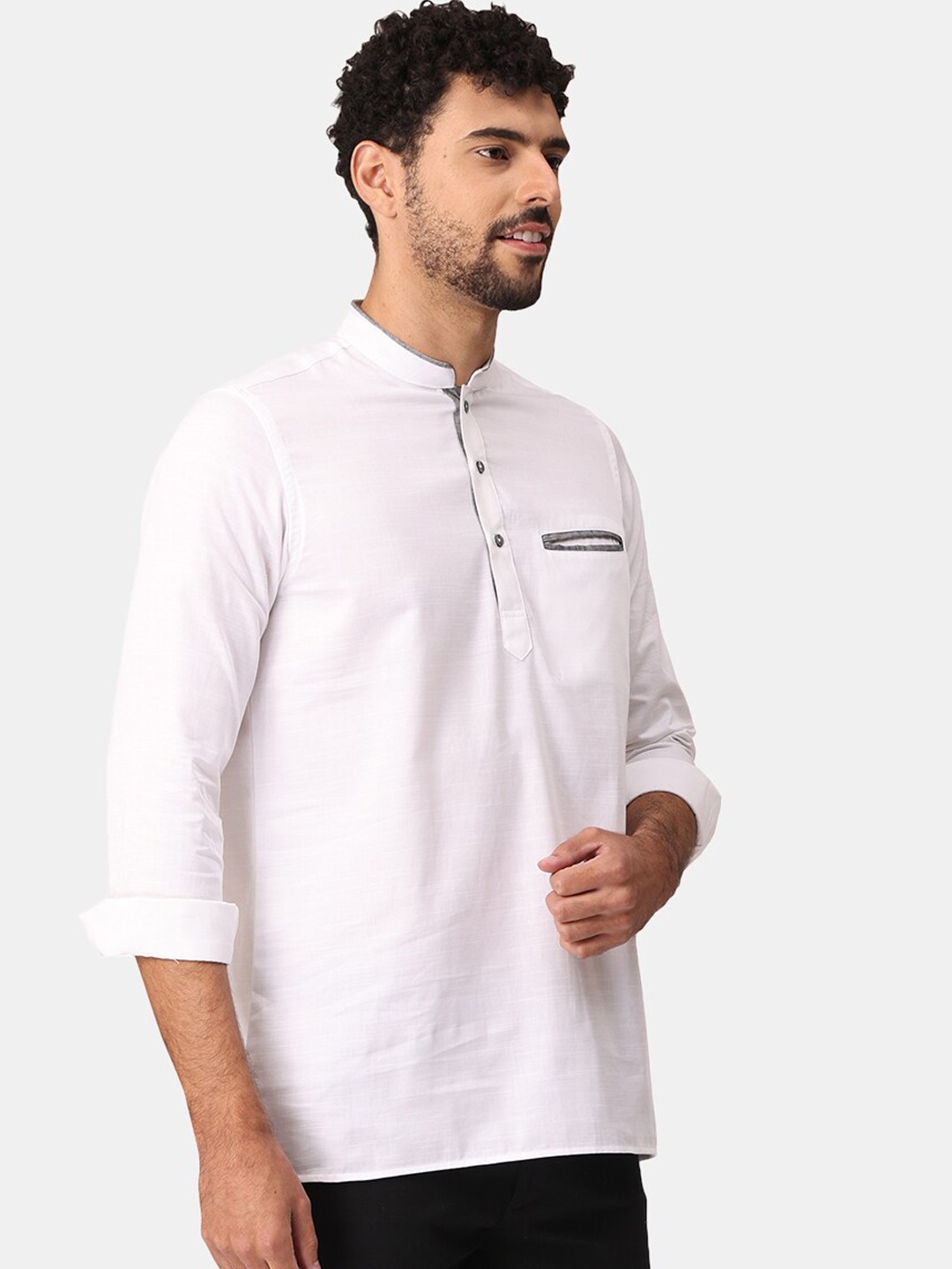 

NIRVAAN Men White & Grey Cotton Kurta