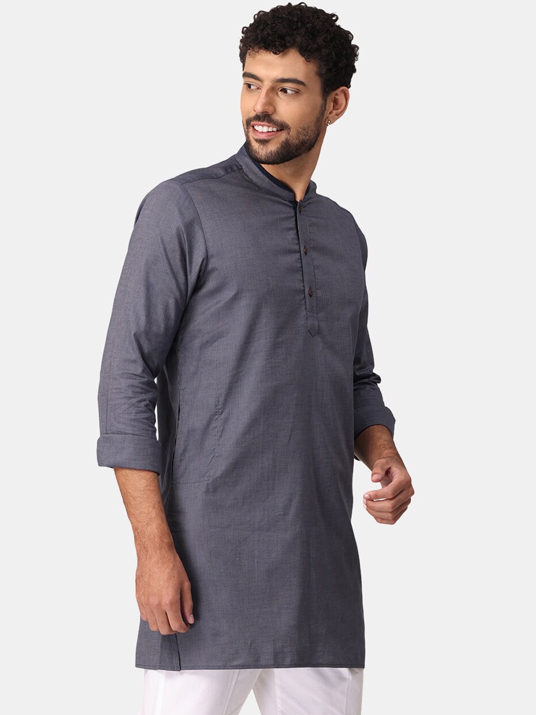 

NIRVAAN Men Grey Striped Woven Design Cotton Kurta