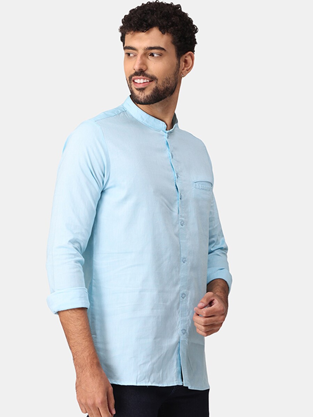 

NIRVAAN Men Blue Solid Cotton Kurta
