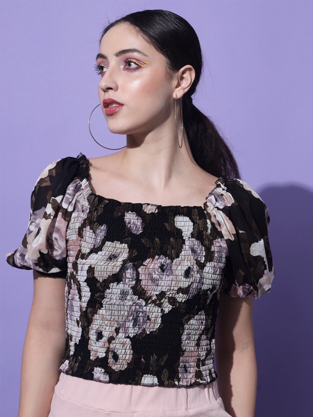 

Slenor Black & White Floral Printed Crop Top