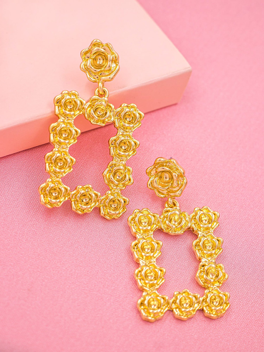 

Bellofox Gold-Plated Contemporary Drop Earrings